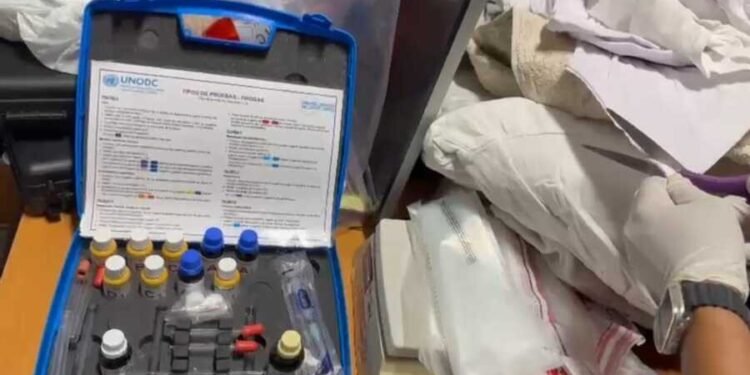 DNCD y DIGEMAPS ponen en marcha proyecto vigilancia de medicamentos que contienen sustancias controladas