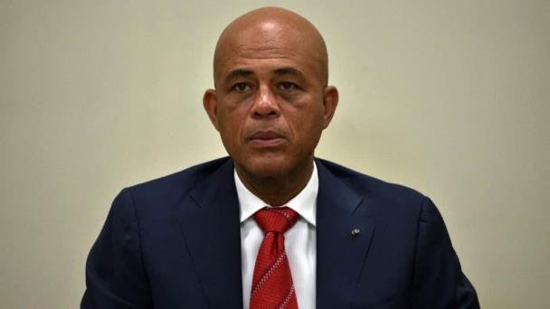 Expresidente haitiano Michel Martelly se registra como candidato presidencial