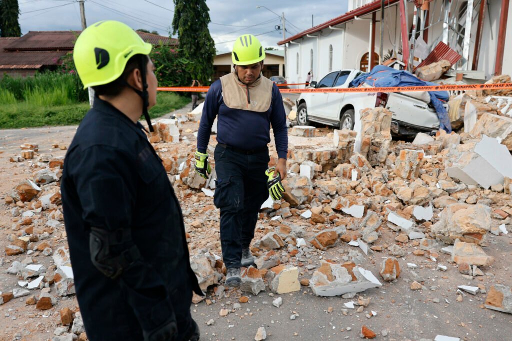 Más de 100 réplicas tras el fuerte terremoto de magnitud 7,7 que sacudió Panamá