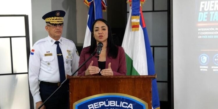 Faride Raful revela que 314 personas buscadas por la justicia se han entregado en últimos tres meses