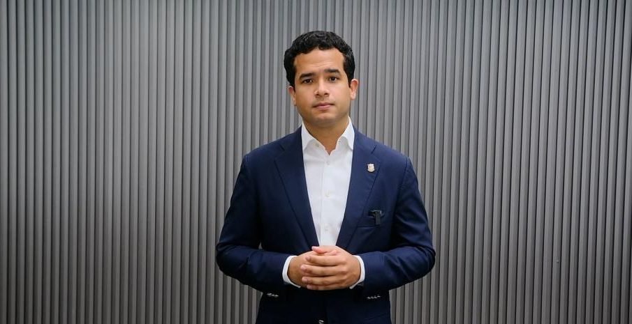Omar Fernández y Leo se unen para visibilizar la ELA en RD